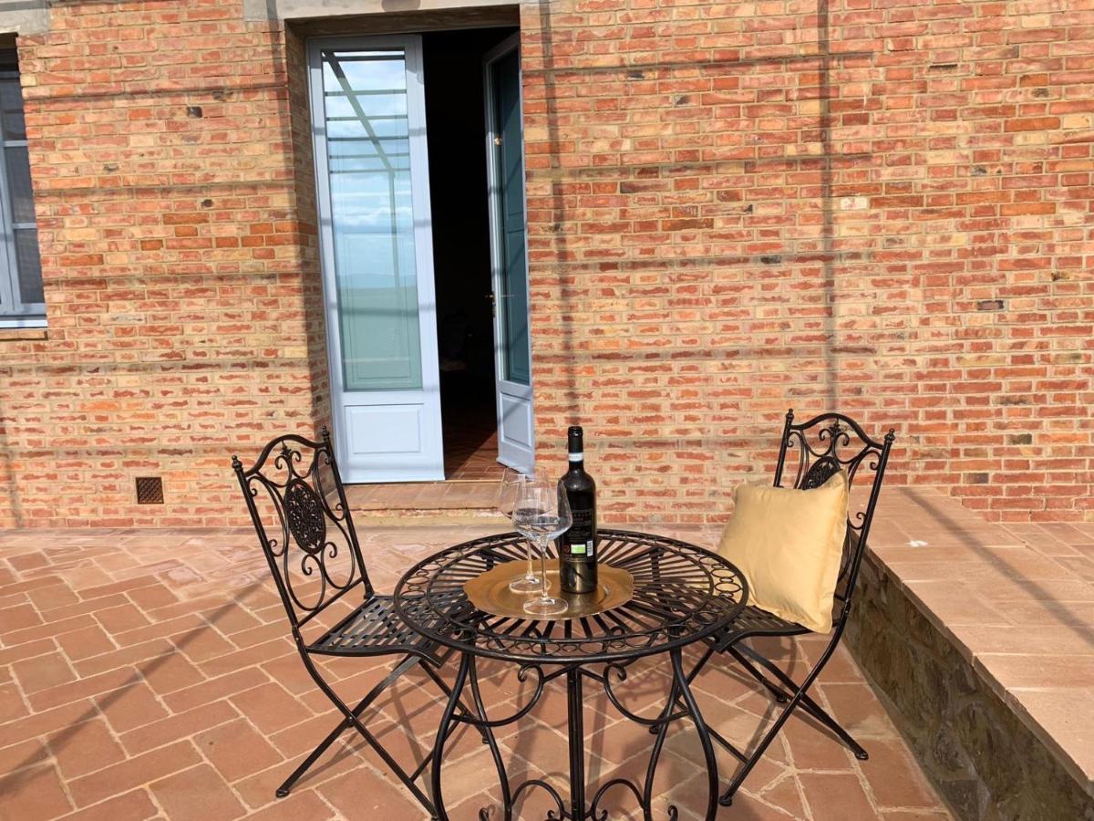 Cordella In Valdorcia Truffle And Olive Oil Resort Montalcino Exterior foto