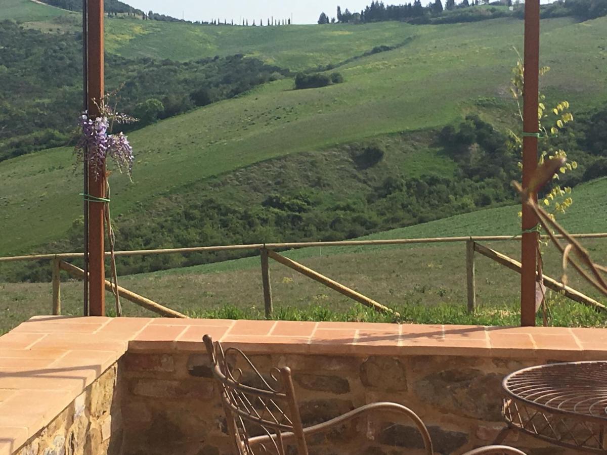 Cordella In Valdorcia Truffle And Olive Oil Resort Montalcino Exterior foto