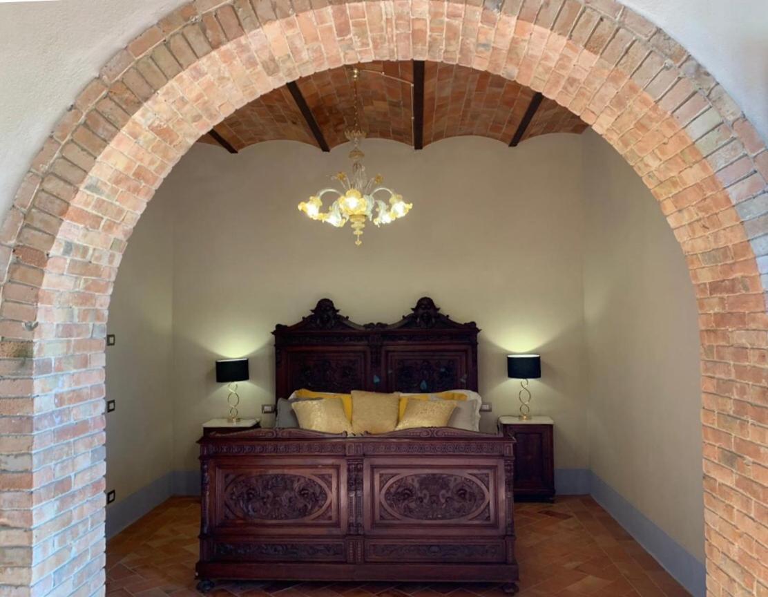 Cordella In Valdorcia Truffle And Olive Oil Resort Montalcino Exterior foto